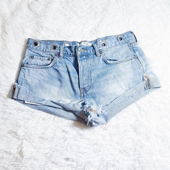 We the Free Eyelet Accent Denim Cutoff Jean Shorts SZ27 - Picture 5 of 5